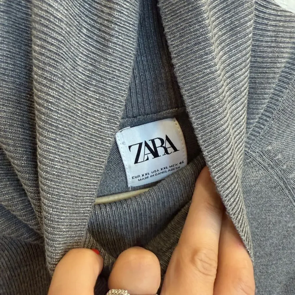 Zara Men's Charcoal Turtleneck Sweater